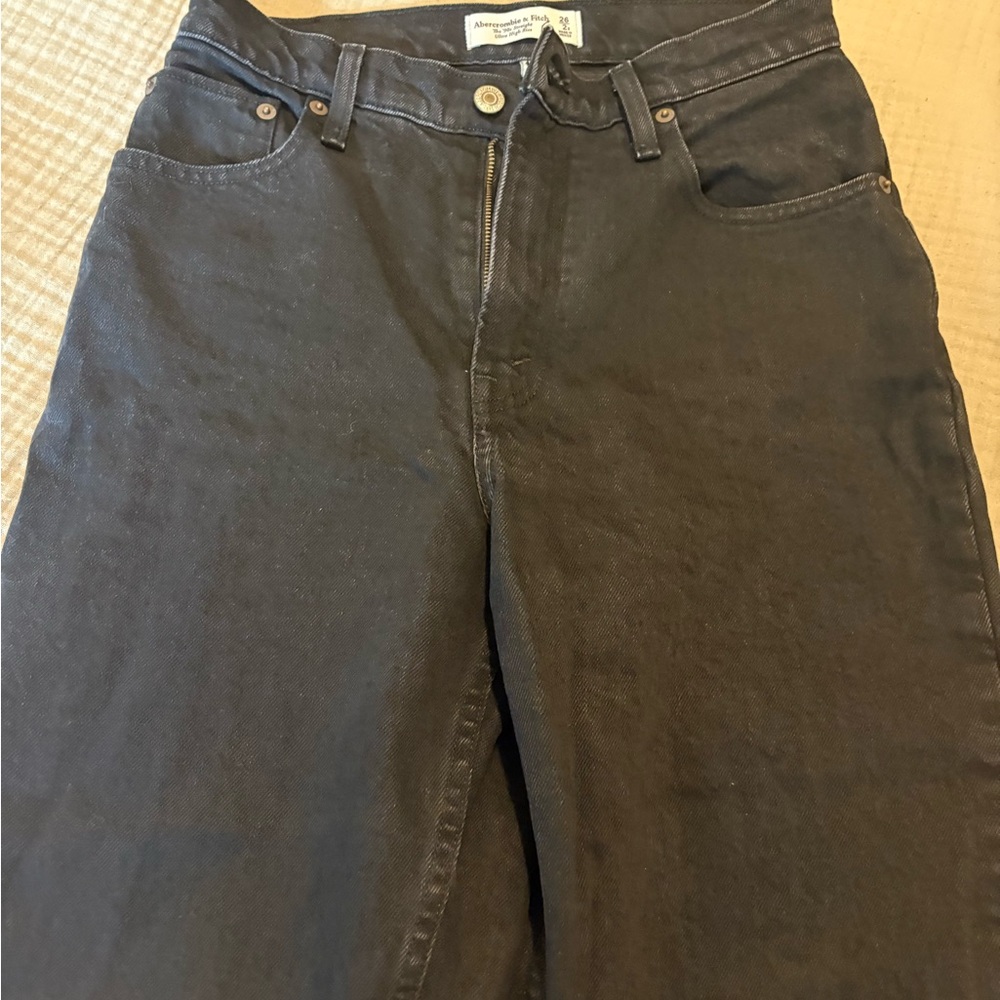 Abercrombie 90s Straight Ultra High Rise- curve love
